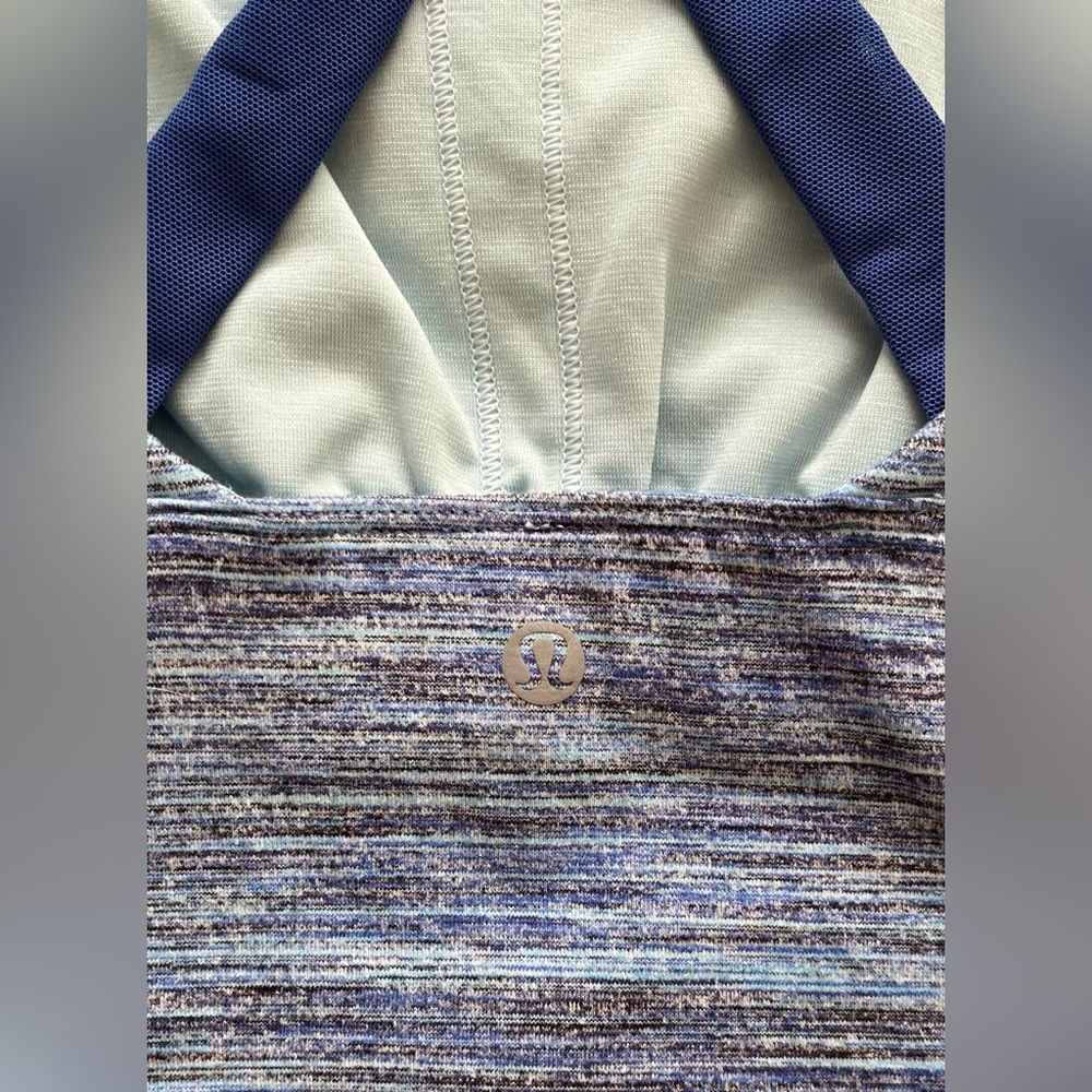 β¨ lululemon Strappy Back Tank Top | Built-In Bra | Blue/Gray Space Dye - Picture 2 of 11